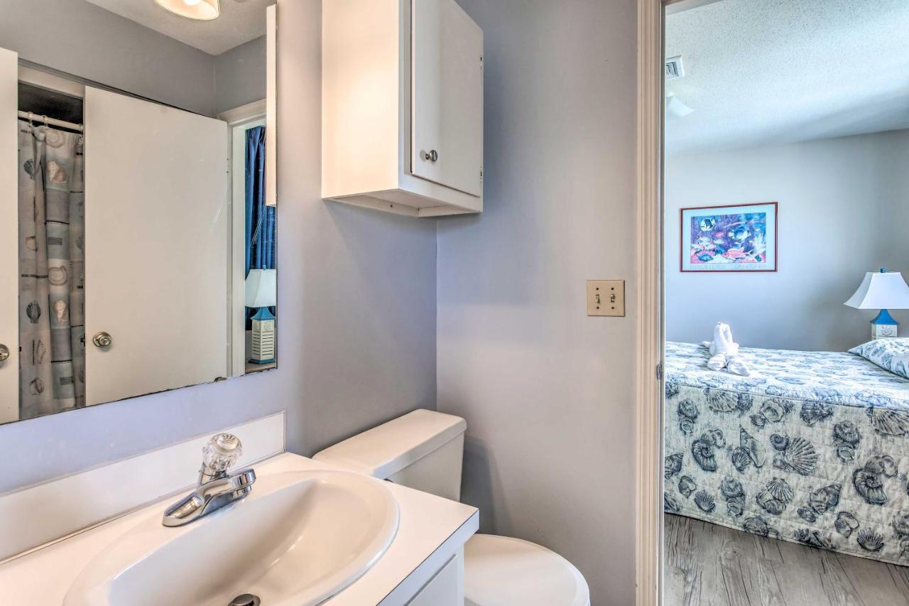 Bright Beachy Condo With Boardwalk Access And Patio! Миртъл Бийч Екстериор снимка