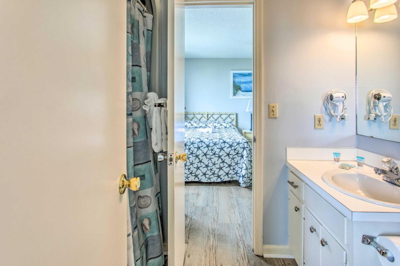 Bright Beachy Condo With Boardwalk Access And Patio! Миртъл Бийч Екстериор снимка